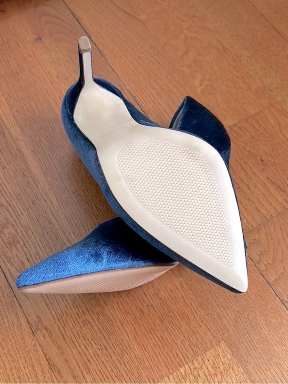 NWT Zara Heels blue velvet size 36/w6